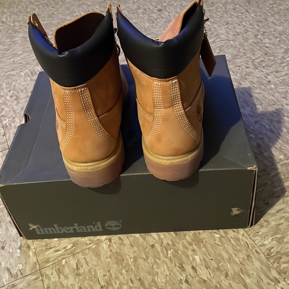 Timberland wheat color brand new - Picture 3 of 5